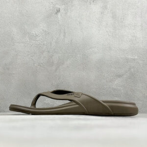 ￥199- zhenhui-REEF EcoGrip环保防磨拖鞋