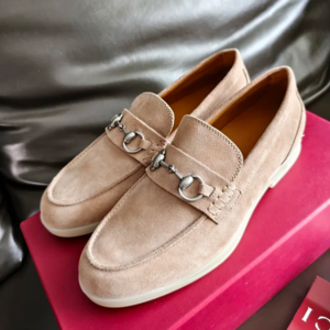 on sales uk7 eu41