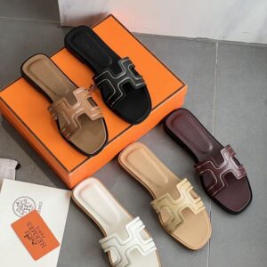 yicheng-660327516 凉拖 35-40
