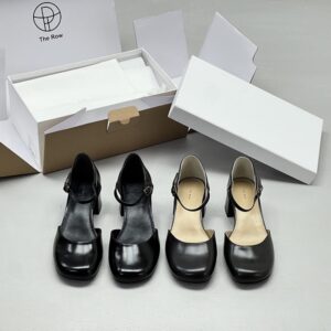 yicheng-660327533 凉鞋 35-40