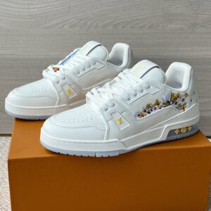 yicheng-660327559 休闲运动鞋 39-44码