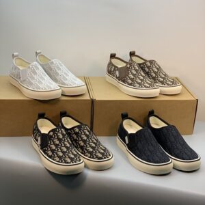 yicheng-660420090 一脚蹬板鞋 35-44码