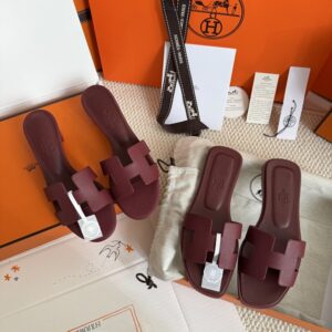 yicheng-660420203 拖鞋 35-39码